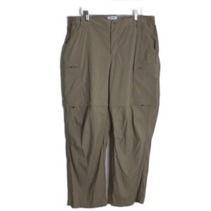 L.L. Bean nylon outdoors fishing hiking trail convertible pants into shorts LP